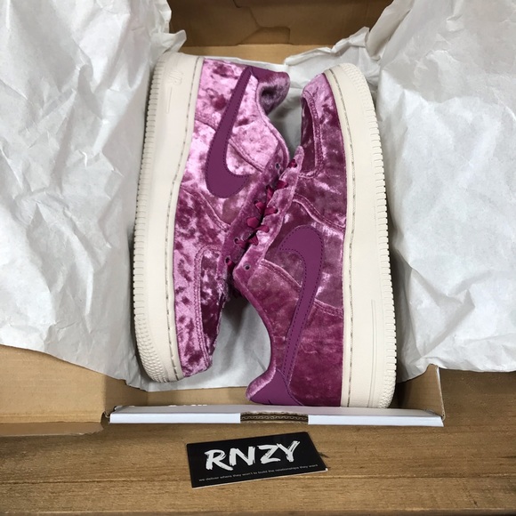 NEW Nike Velvet Air Force 1 Low Tea Berry - Picture 7 of 7